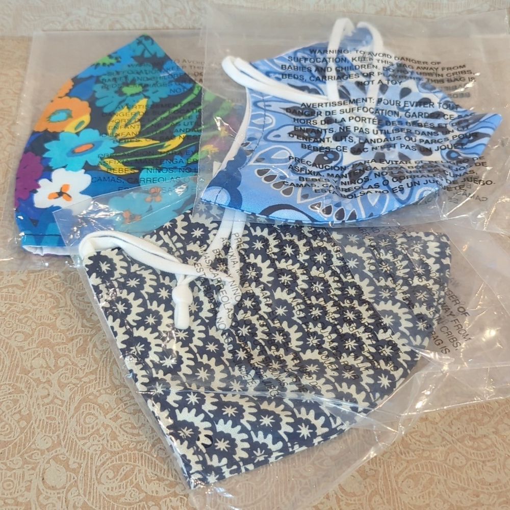 3 New Vera Bradley Floral Fitted Face Masks
